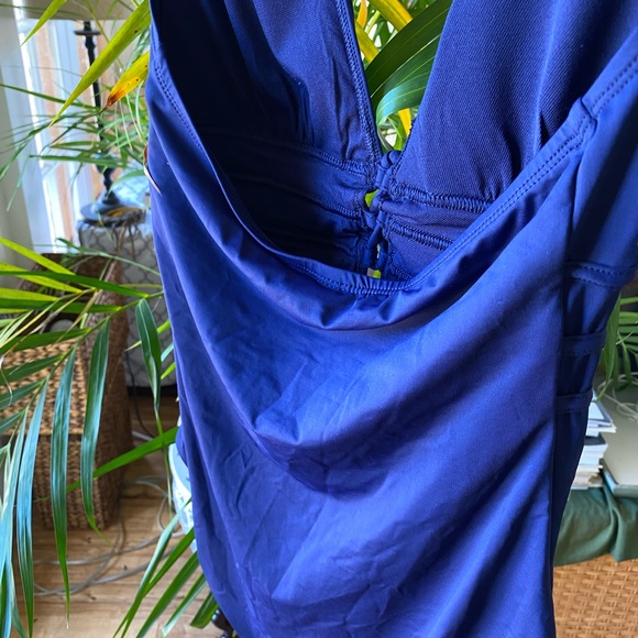 Tommy Bahama halter top one piece bathing suit - Picture 6 of 8